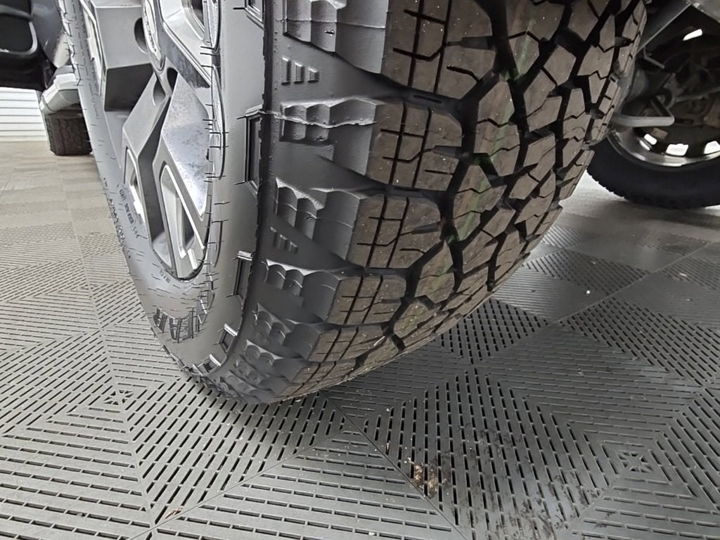 2020 Nissan Titan Platinum Reserve