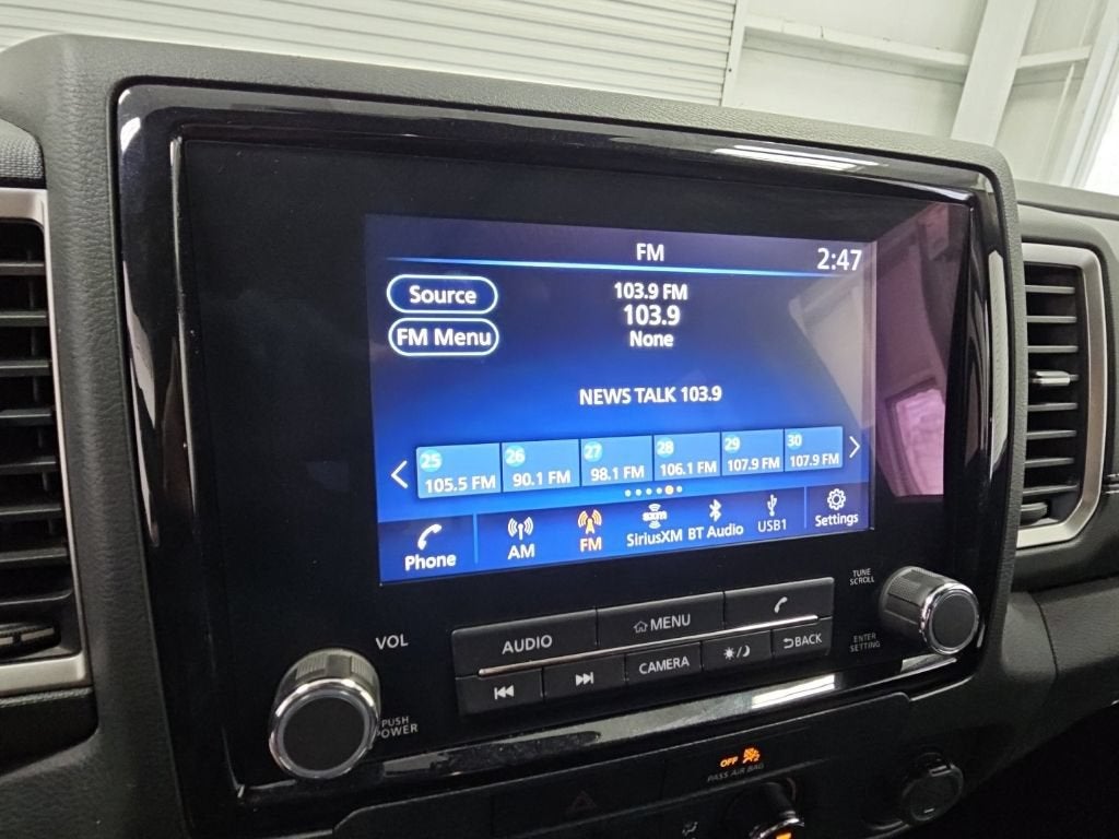 2022 Nissan Frontier Crew Cab SV 4x2