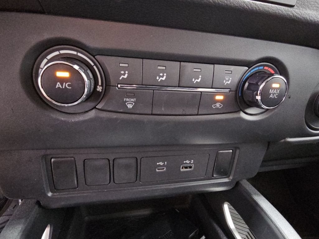 2022 Nissan Frontier Crew Cab SV 4x2