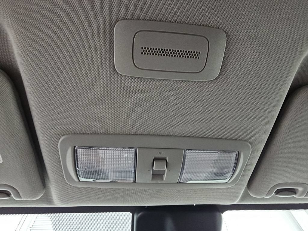 2022 Nissan Frontier Crew Cab SV 4x2