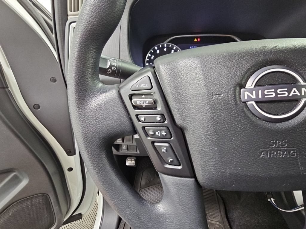 2022 Nissan Frontier Crew Cab SV 4x2