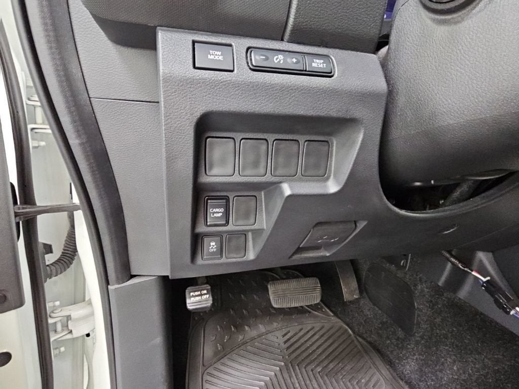 2022 Nissan Frontier Crew Cab SV 4x2