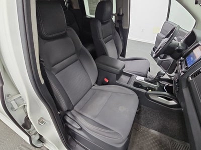 2022 Nissan Frontier Crew Cab SV 4x2