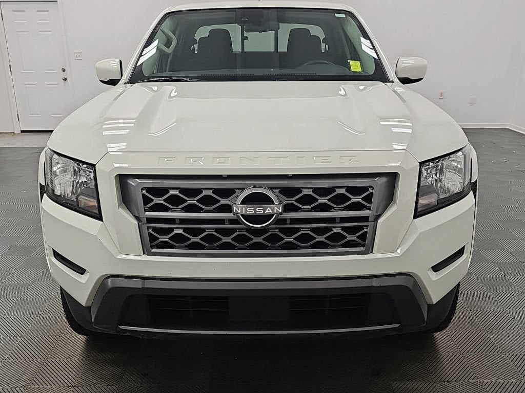 2022 Nissan Frontier Crew Cab SV 4x2