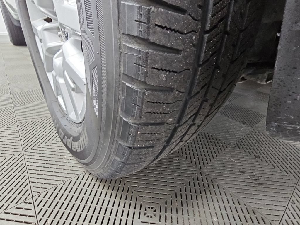 2022 Nissan Frontier Crew Cab SV 4x2