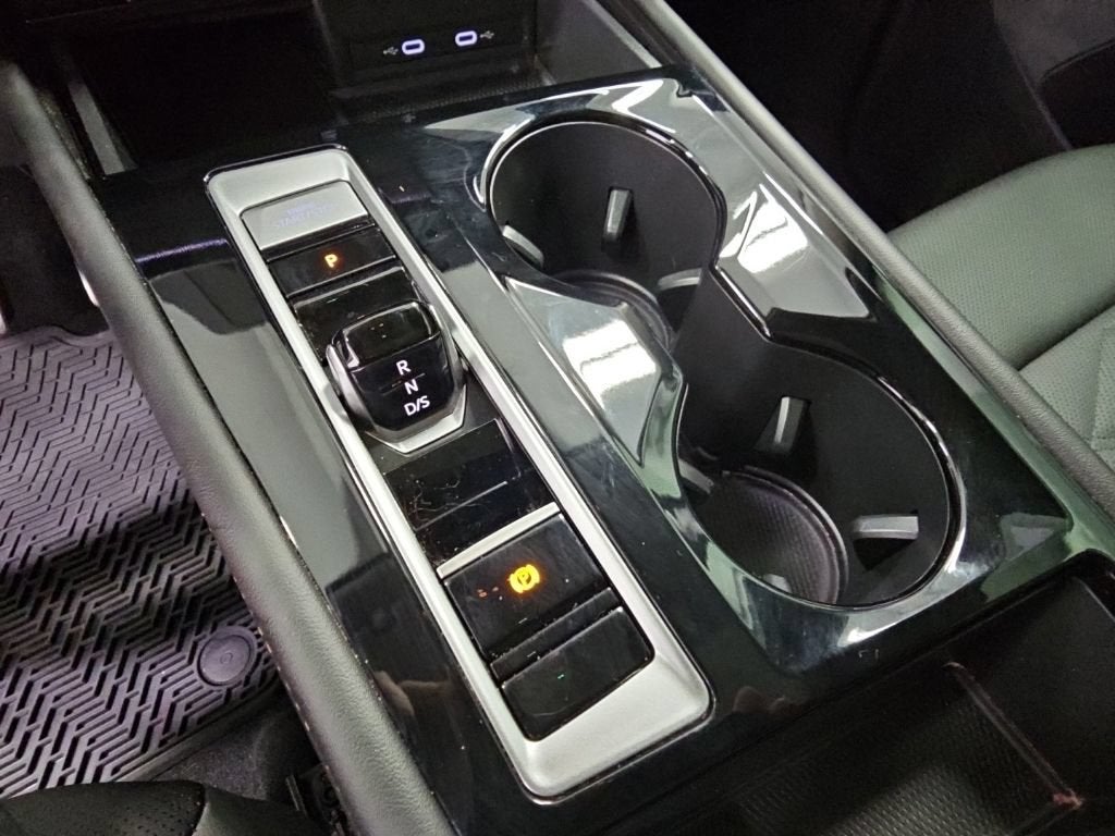 2024 Volkswagen Atlas 2.0T Peak Edition SEL