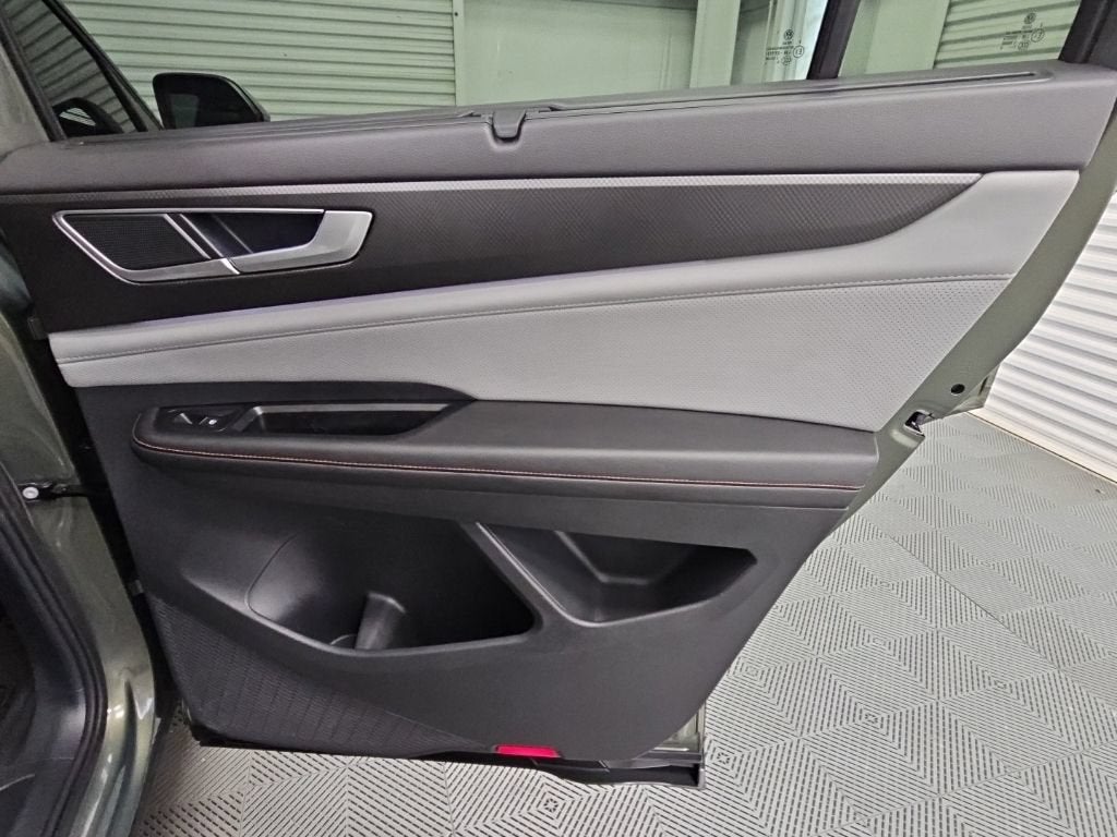 2024 Volkswagen Atlas 2.0T Peak Edition SEL