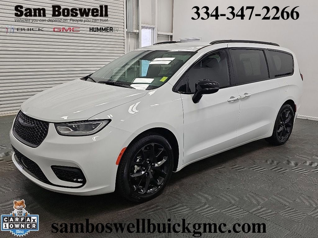 2024 Chrysler Pacifica Touring L