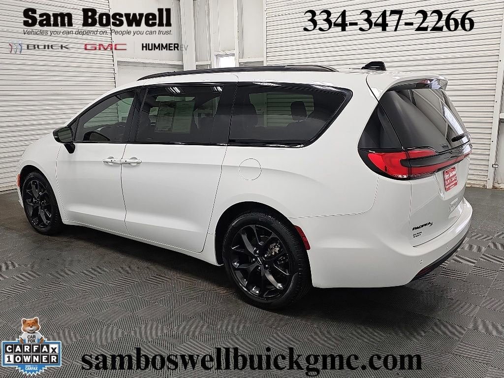 2024 Chrysler Pacifica Touring L