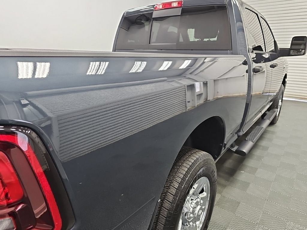 2026 RAM 2500 Tradesman Crew Cab 4x4 6'4" Box