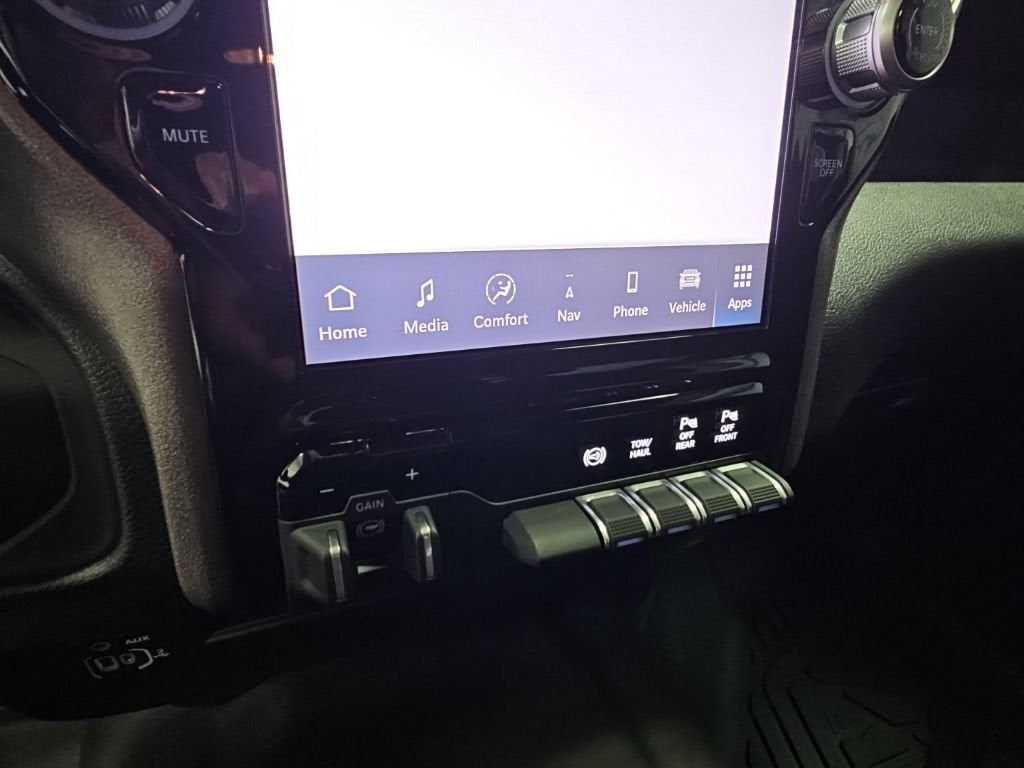2026 RAM 2500 Tradesman Crew Cab 4x4 6'4" Box