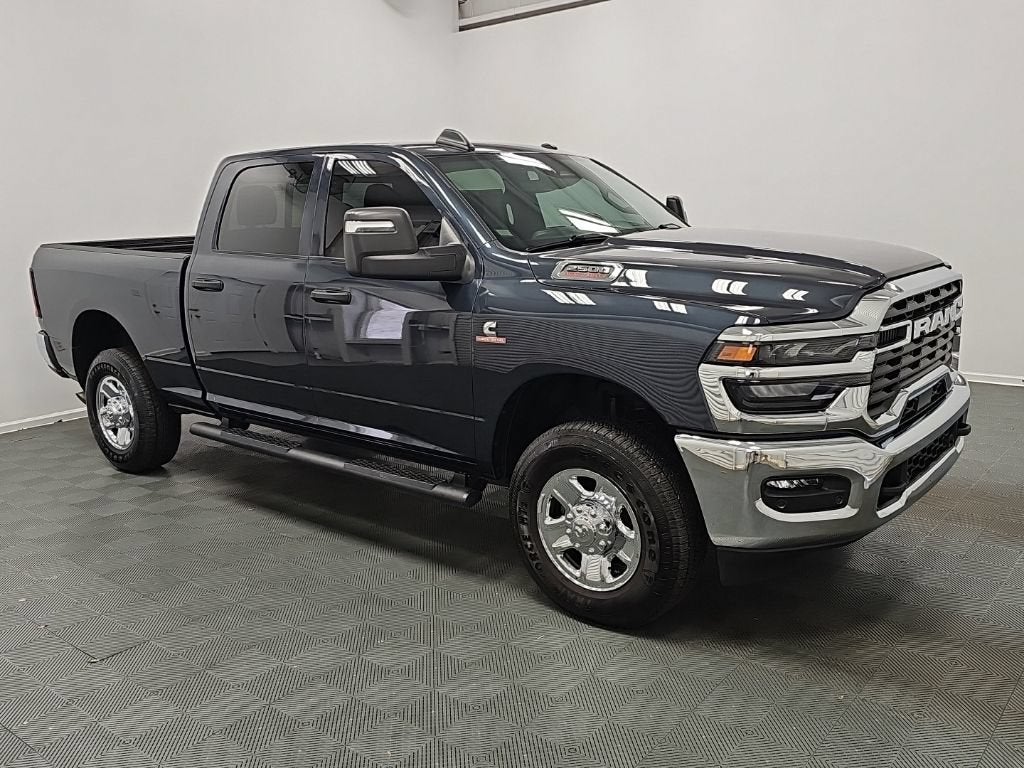 2026 RAM 2500 Tradesman Crew Cab 4x4 6'4" Box