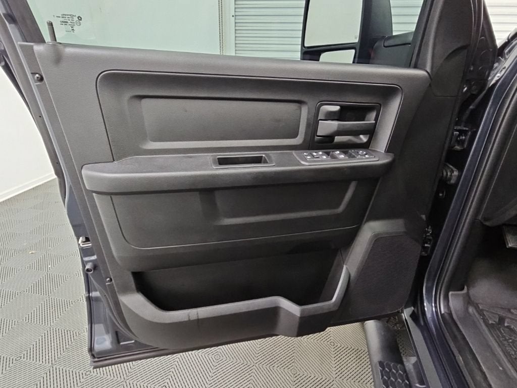 2026 RAM 2500 Tradesman Crew Cab 4x4 6'4" Box