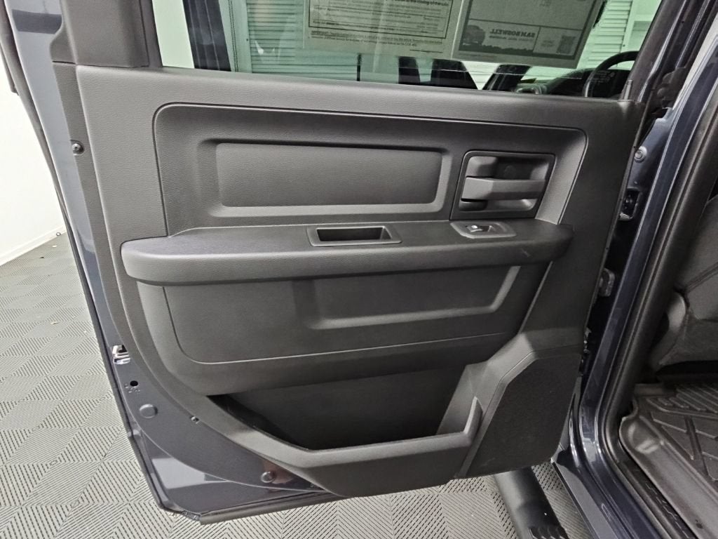 2026 RAM 2500 Tradesman Crew Cab 4x4 6'4" Box