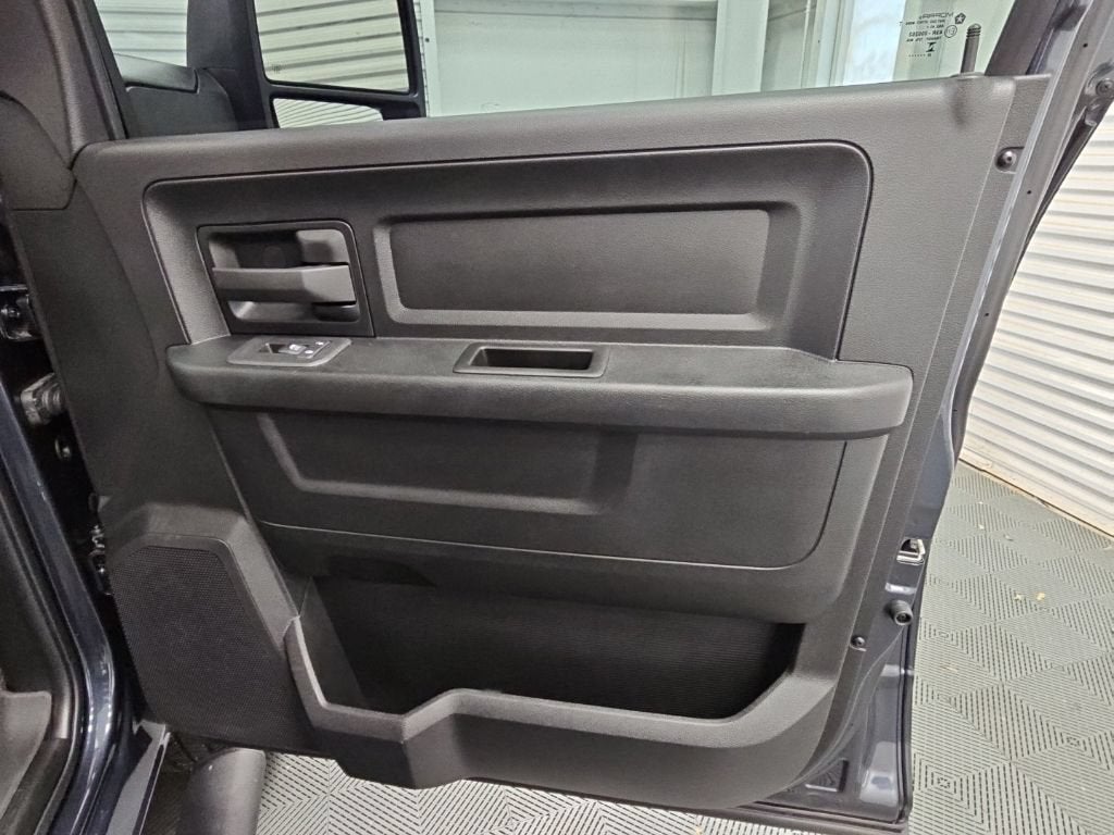 2026 RAM 2500 Tradesman Crew Cab 4x4 6'4" Box