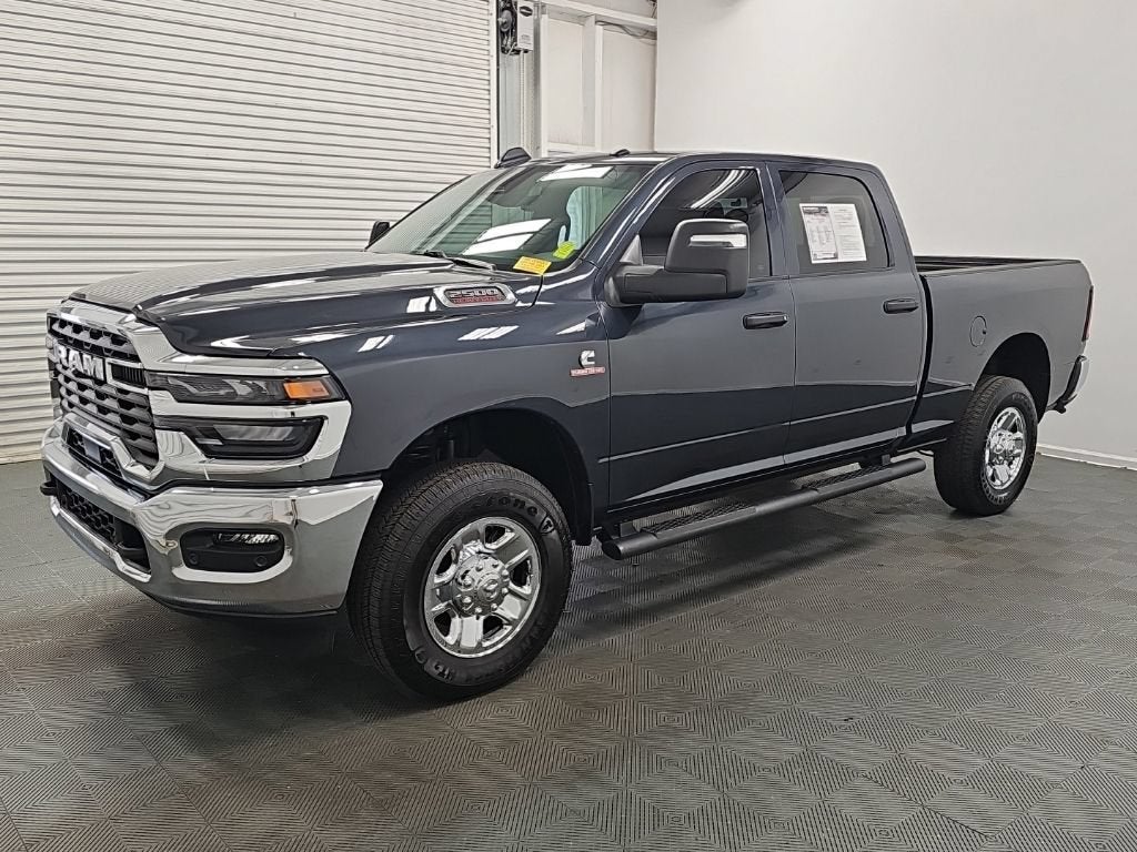 2026 RAM 2500 Tradesman Crew Cab 4x4 6'4" Box