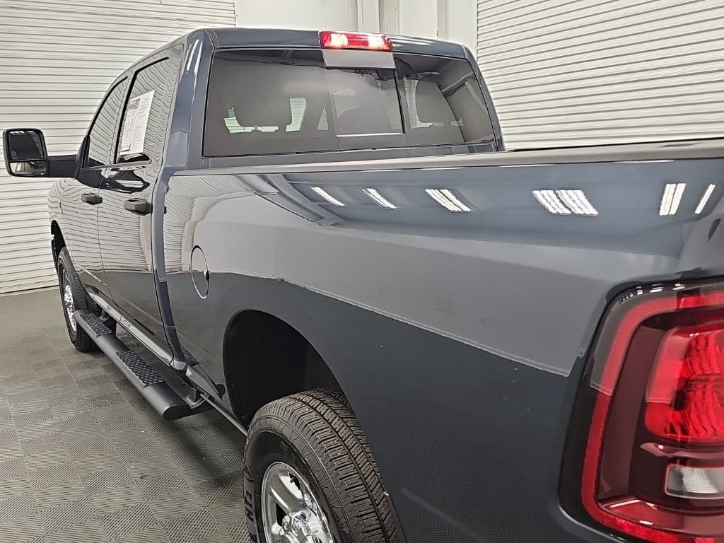 2026 RAM 2500 Tradesman Crew Cab 4x4 6'4" Box