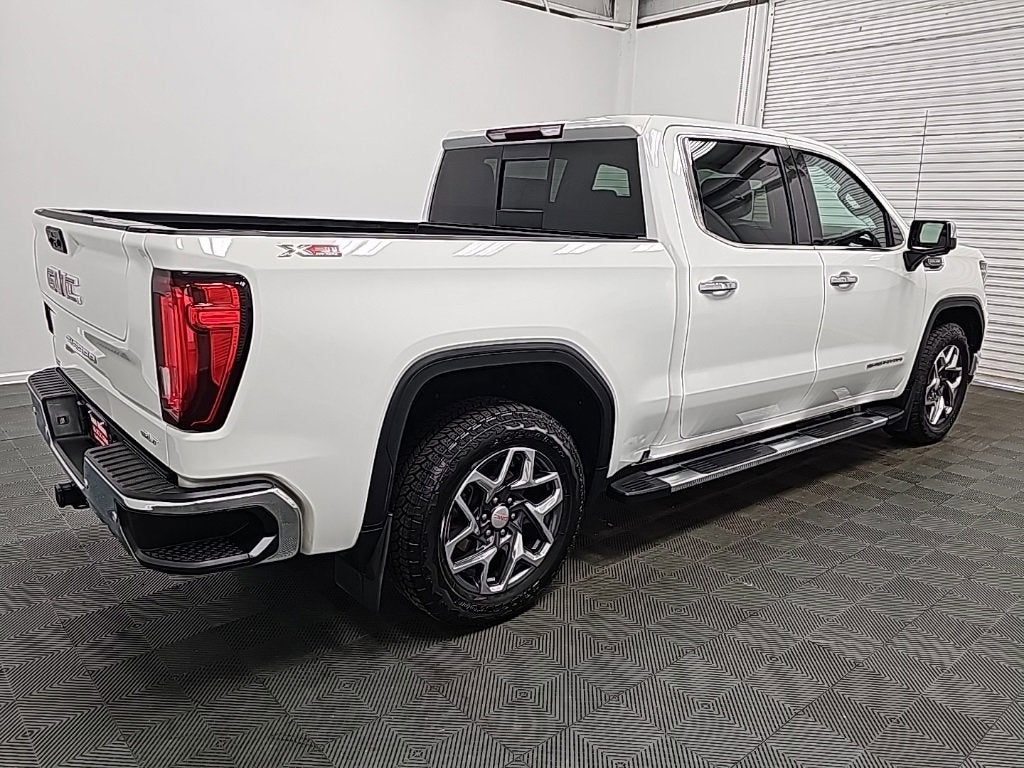2022 GMC Sierra 1500 SLT