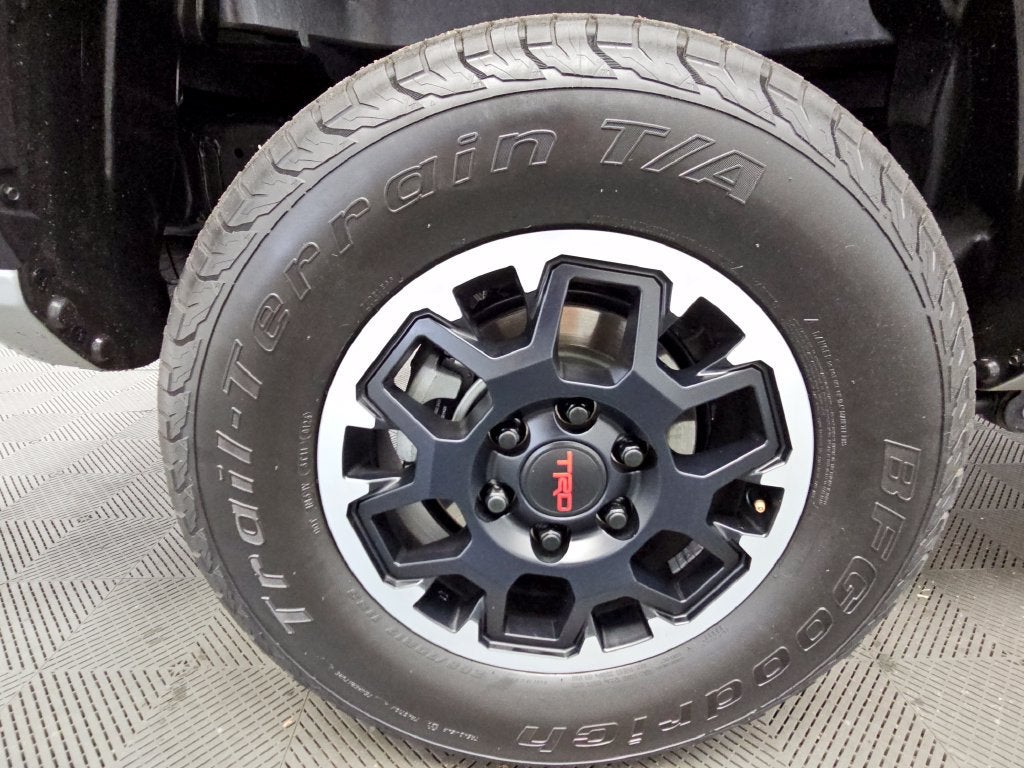 2024 Toyota Tacoma 4WD SR5