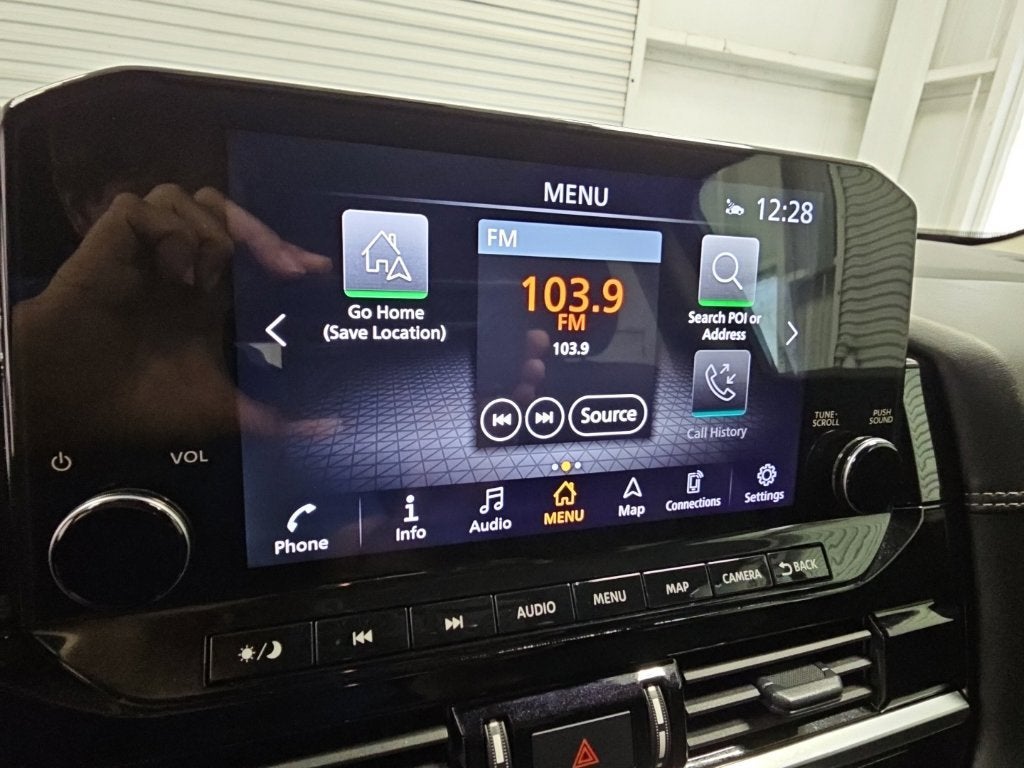 2024 Nissan Pathfinder Platinum FWD
