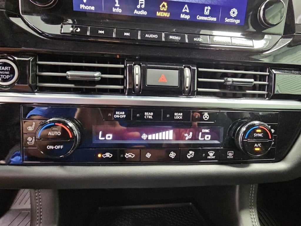 2024 Nissan Pathfinder Platinum FWD