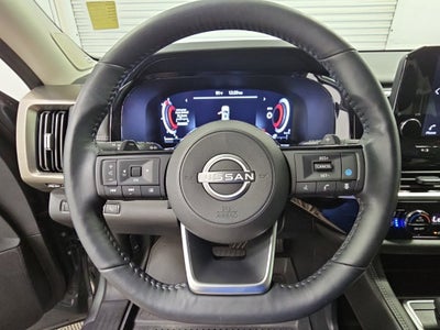 2024 Nissan Pathfinder Platinum FWD