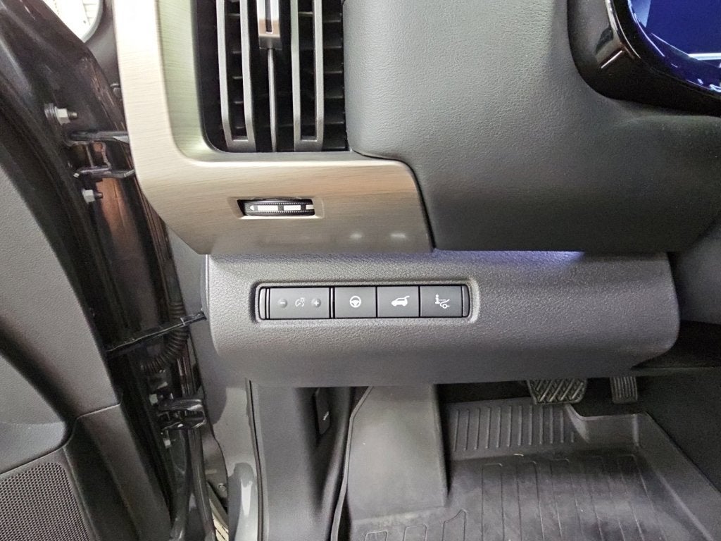 2024 Nissan Pathfinder Platinum FWD