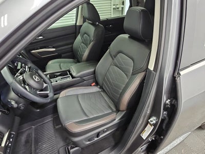 2024 Nissan Pathfinder Platinum FWD