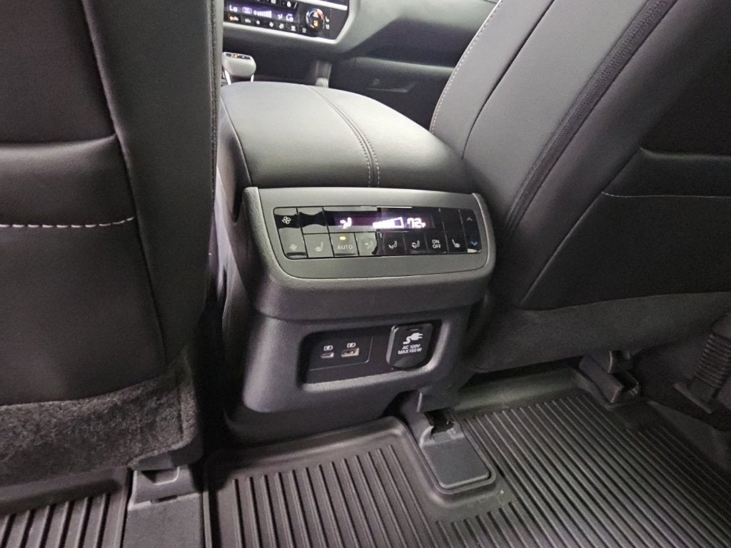 2024 Nissan Pathfinder Platinum FWD