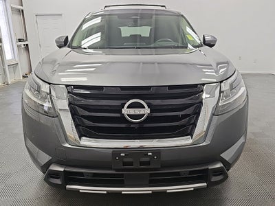 2024 Nissan Pathfinder Platinum FWD