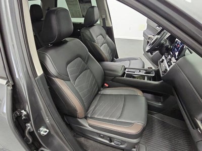 2024 Nissan Pathfinder Platinum FWD