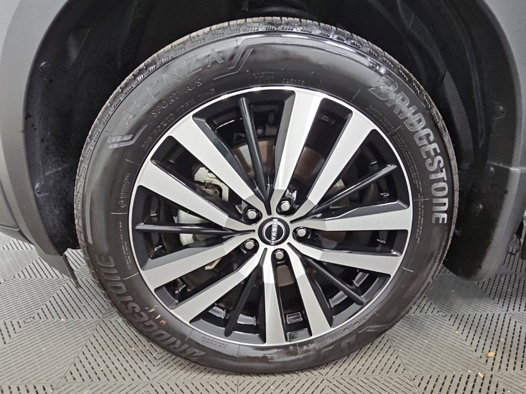 2024 Nissan Pathfinder Platinum FWD