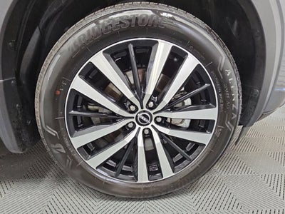 2024 Nissan Pathfinder Platinum FWD