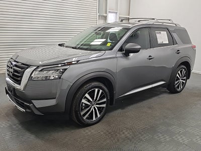 2024 Nissan Pathfinder Platinum FWD