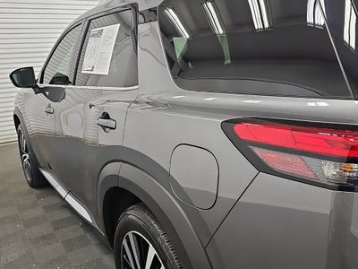 2024 Nissan Pathfinder Platinum FWD