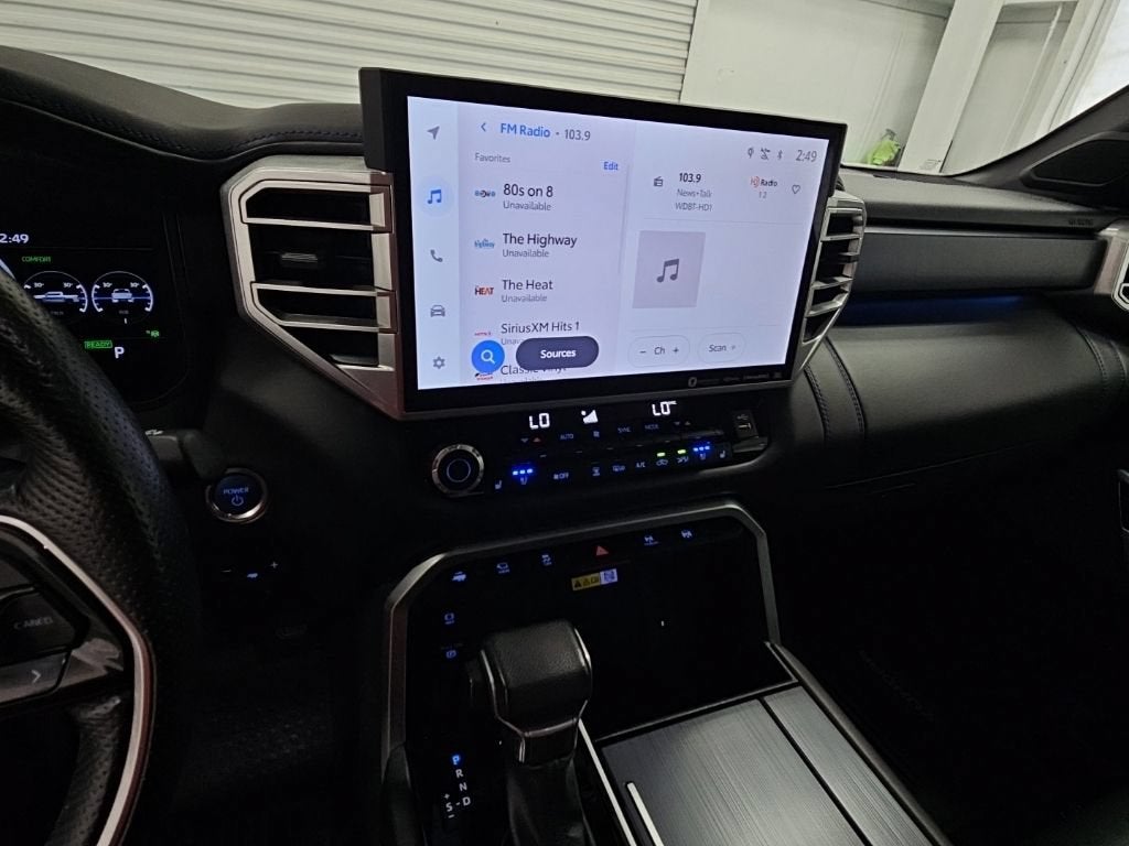 2023 Toyota Tundra Hybrid Platinum