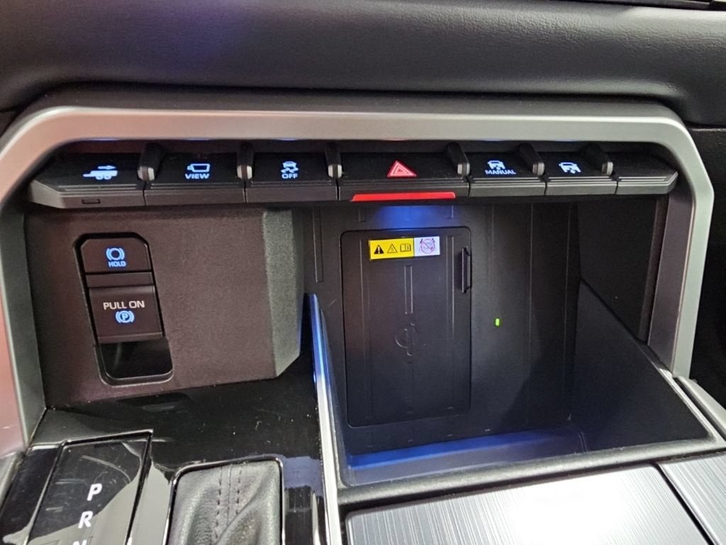 2023 Toyota Tundra Hybrid Platinum