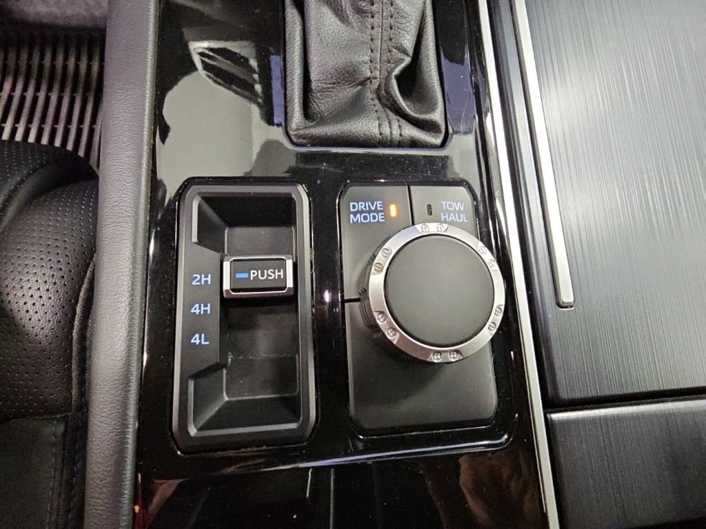 2023 Toyota Tundra Hybrid Platinum