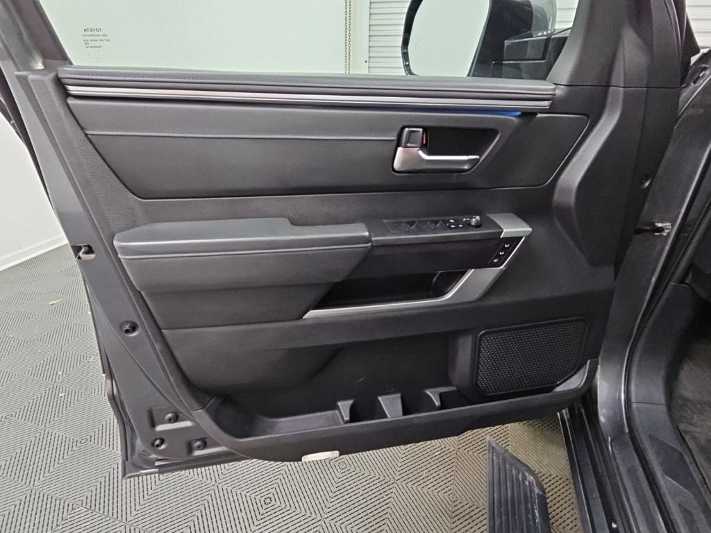 2023 Toyota Tundra Hybrid Platinum