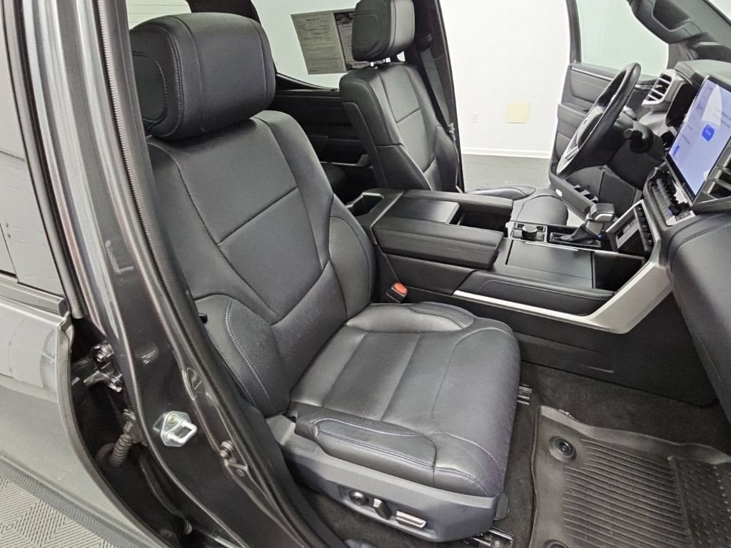 2023 Toyota Tundra Hybrid Platinum
