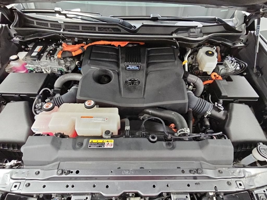 2023 Toyota Tundra Hybrid Platinum