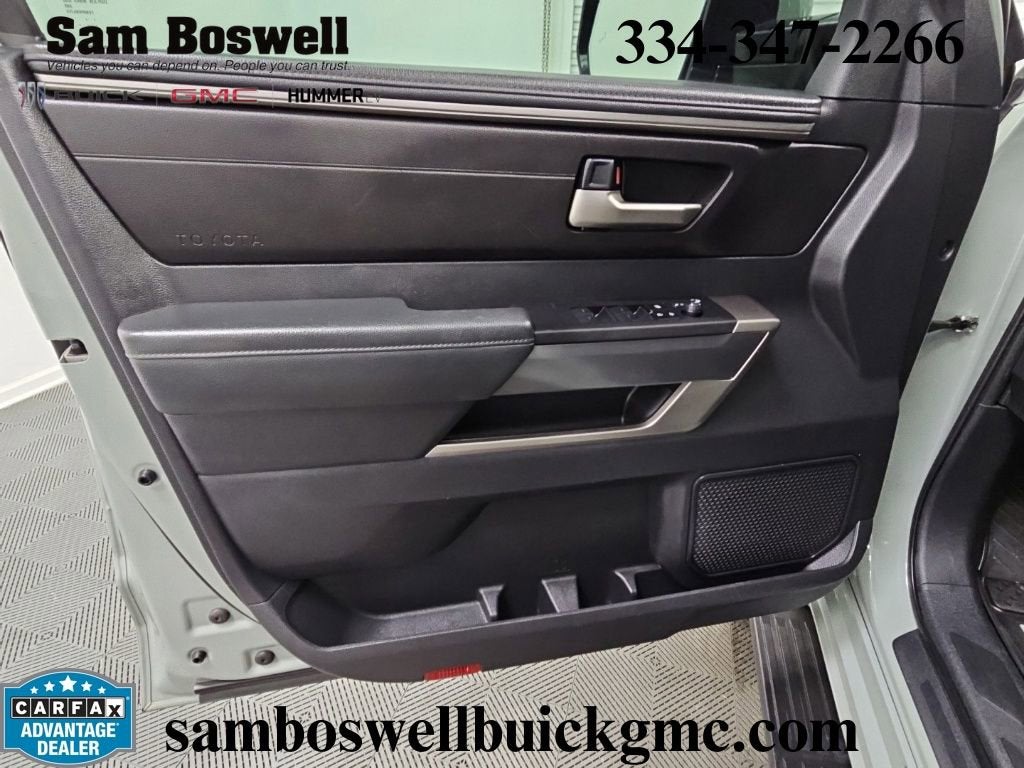 2023 Toyota Sequoia SR5