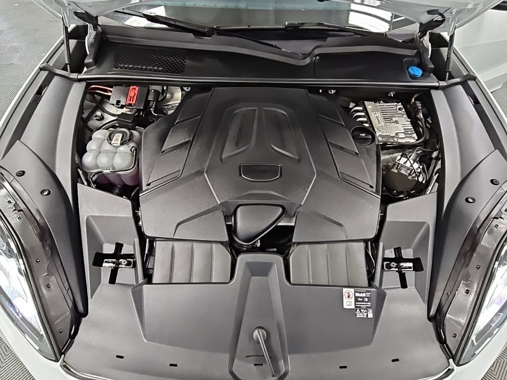 2025 Porsche Cayenne Coupe AWD