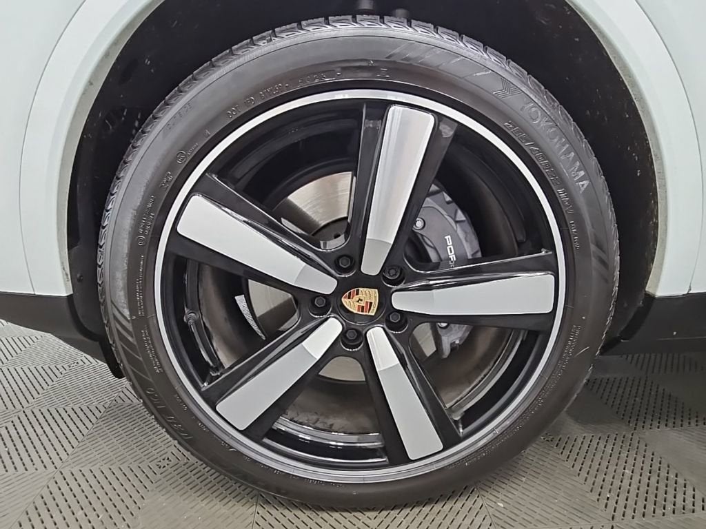 2025 Porsche Cayenne Coupe AWD