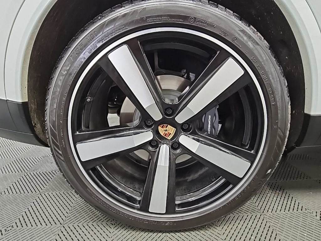 2025 Porsche Cayenne Coupe AWD