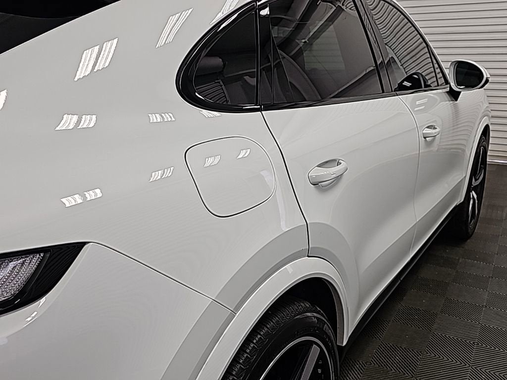 2025 Porsche Cayenne Coupe AWD