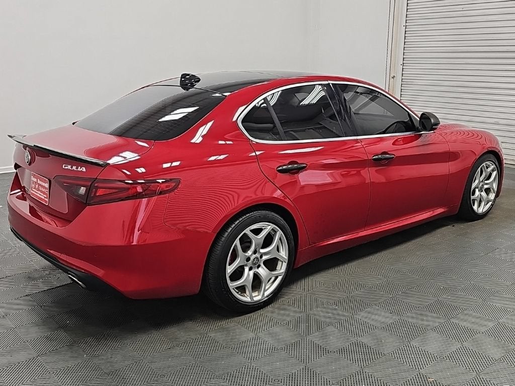 2018 Alfa Romeo Giulia Ti RWD