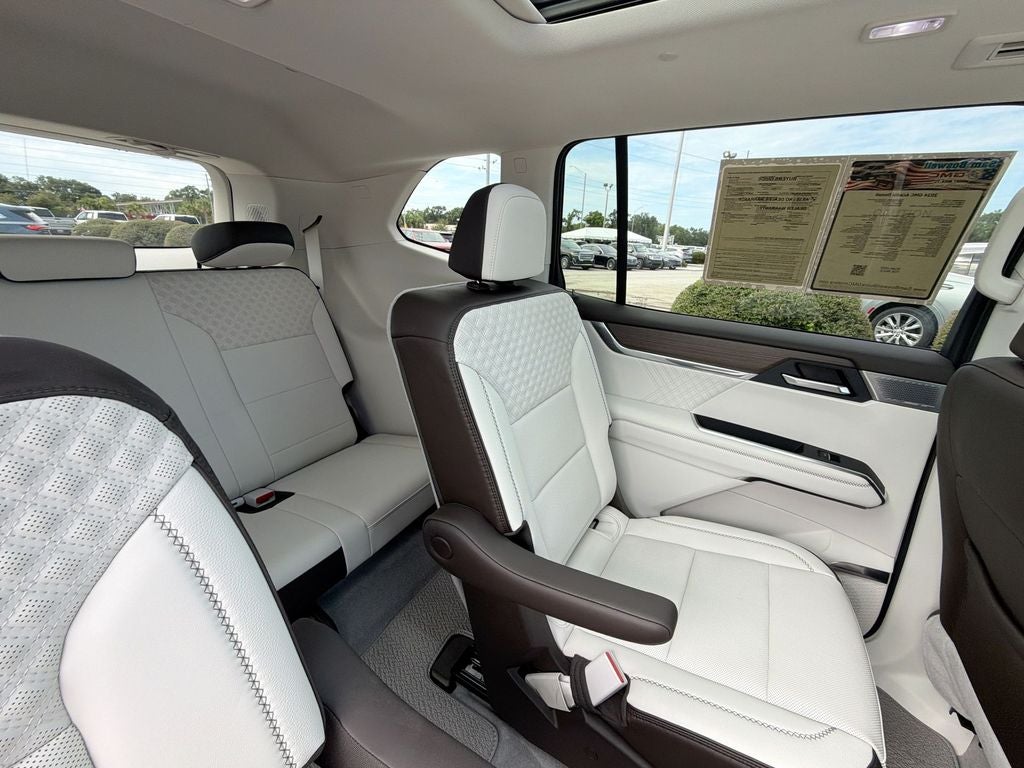 2024 GMC Acadia Denali