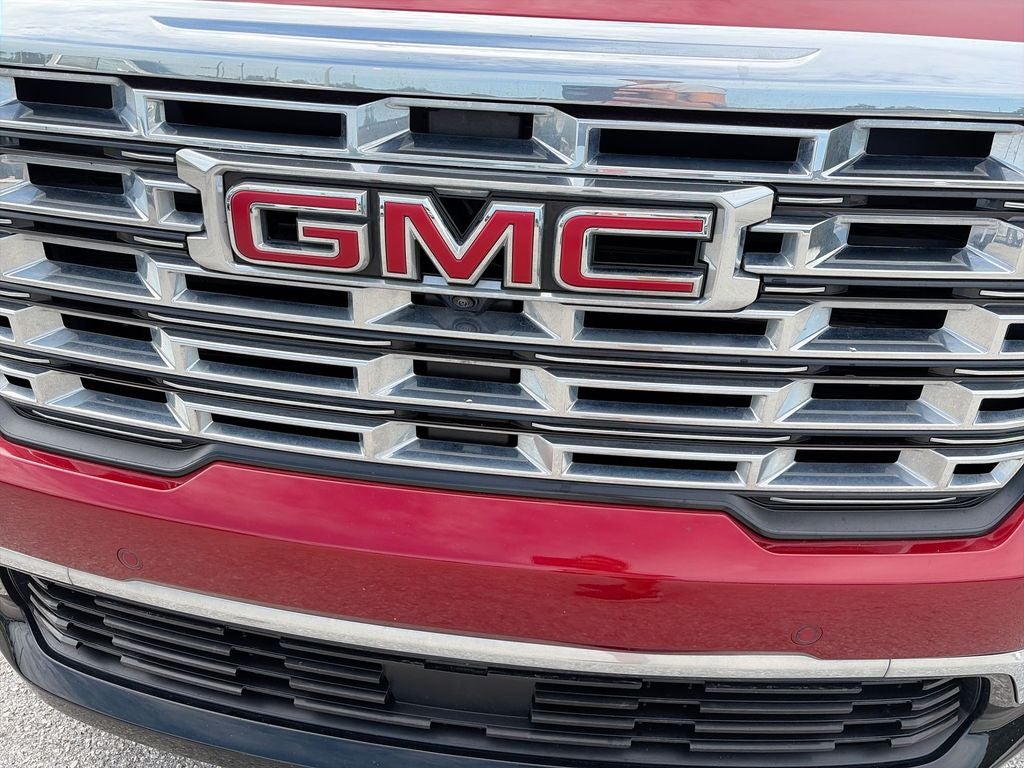 2024 GMC Acadia Denali