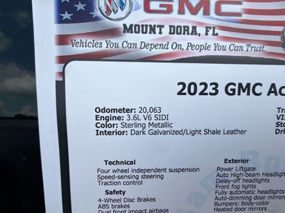 2023 GMC Acadia Denali